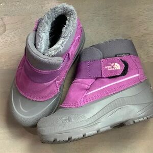 North Face Alpenglow Winter Boots